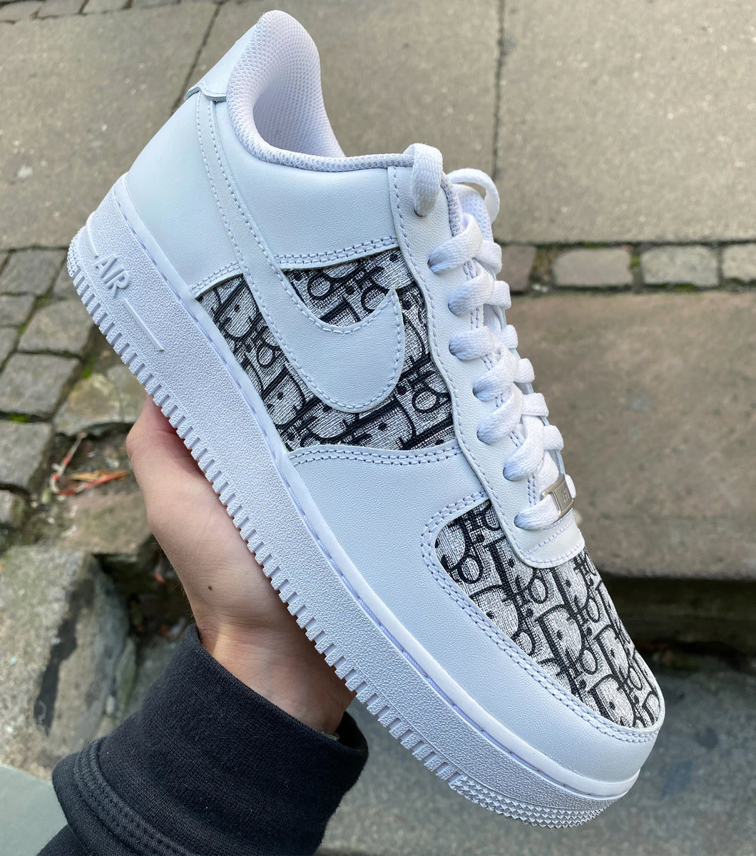 Nike air force dior custom deals